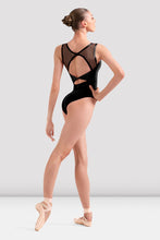 Load image into Gallery viewer, Arabesque Boat Neck Leo